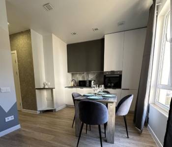 Продается 1-комнатная квартира, 41 м²