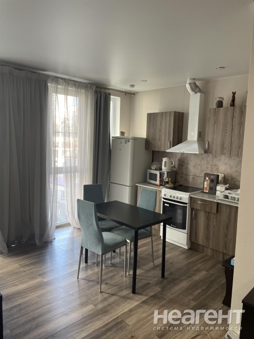 Продается 1-комнатная квартира, 36 м²