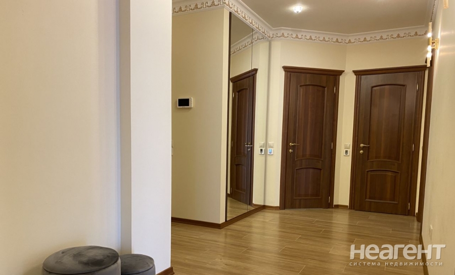 Сдается Многокомнатная квартира, 99 м²