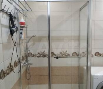 Продается 1-комнатная квартира, 97 м²