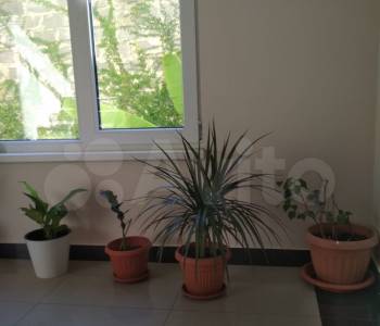 Продается 1-комнатная квартира, 97 м²