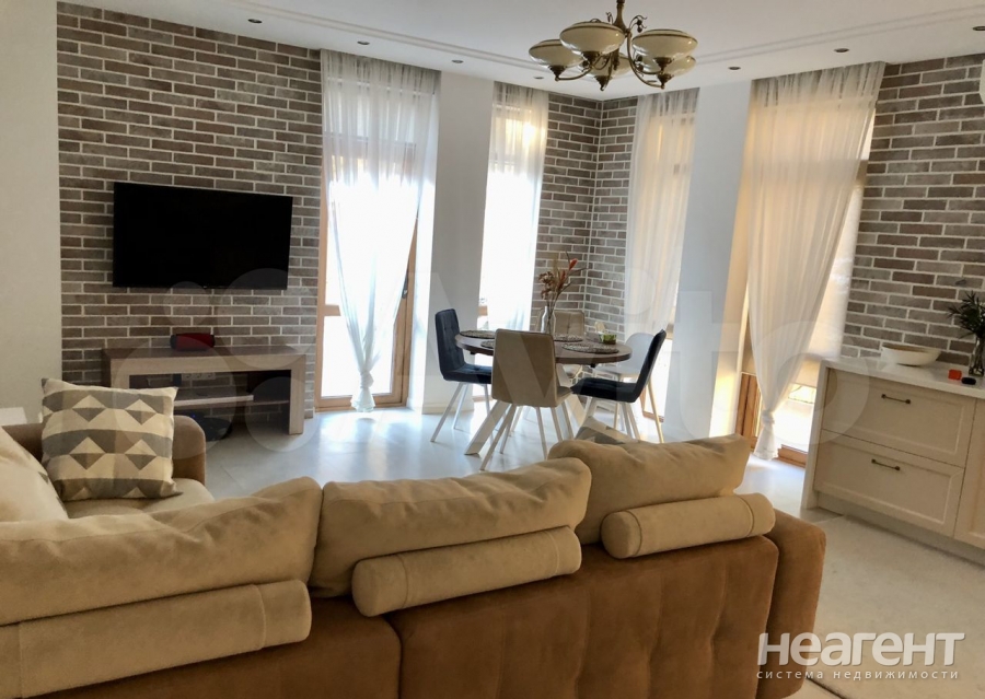 Продается 2-х комнатная квартира, 79 м²