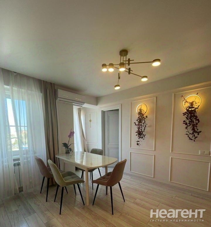 Продается Многокомнатная квартира, 91 м²