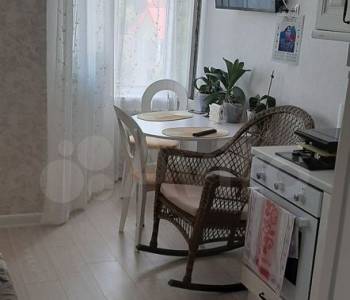 Продается 1-комнатная квартира, 40 м²