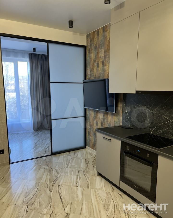 Продается 1-комнатная квартира, 40,1 м²