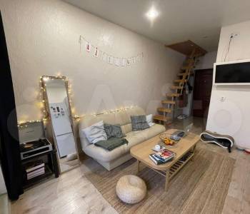 Продается 1-комнатная квартира, 32 м²