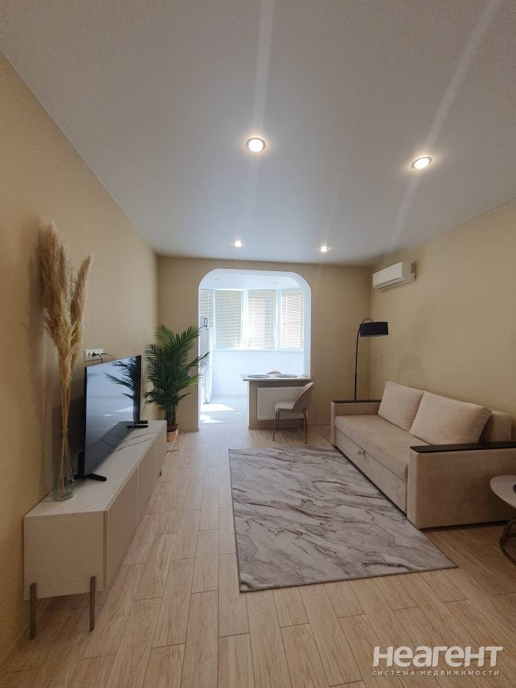 Продается 1-комнатная квартира, 36 м²