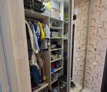 Продается 1-комнатная квартира, 43 м²