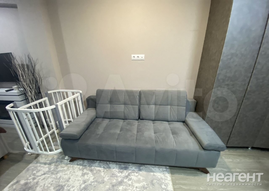 Продается 1-комнатная квартира, 24,7 м²