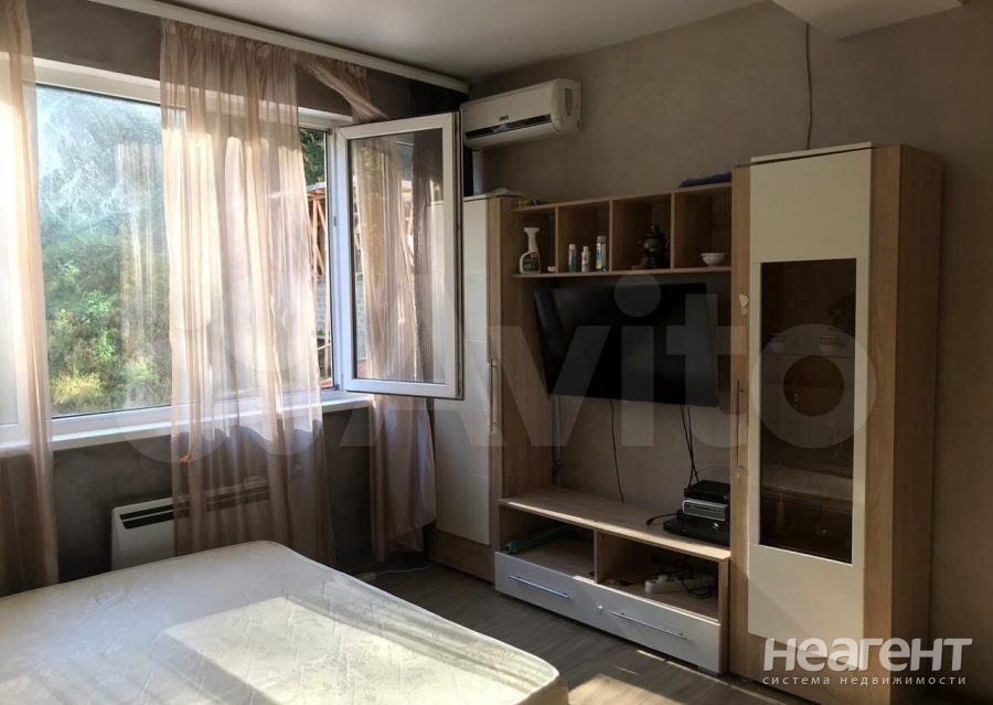 Продается 1-комнатная квартира, 32 м²