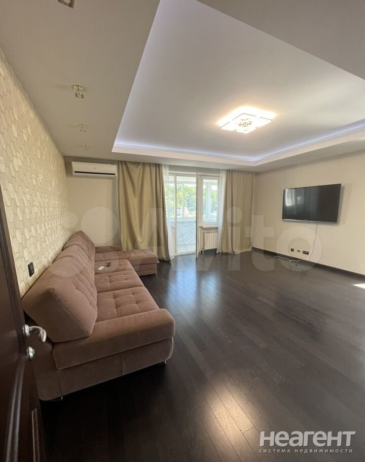 Продается 2-х комнатная квартира, 129 м²