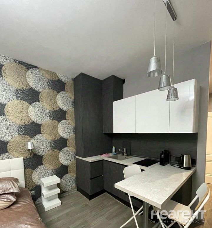 Продается 1-комнатная квартира, 33 м²