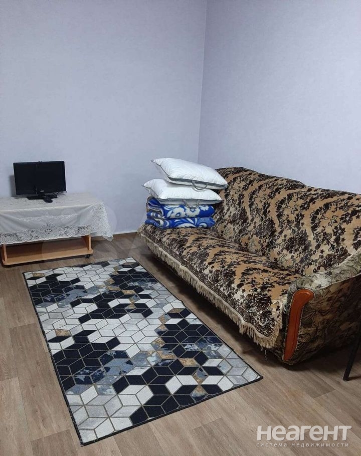 Продается 1-комнатная квартира, 45 м²