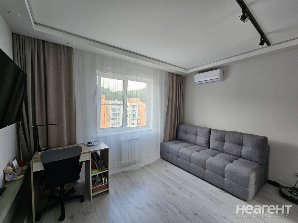 Продается 2-х комнатная квартира, 65 м²