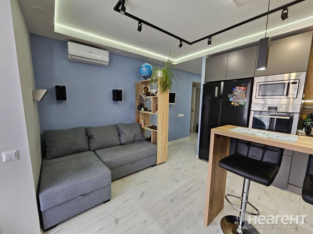 Продается 2-х комнатная квартира, 65 м²