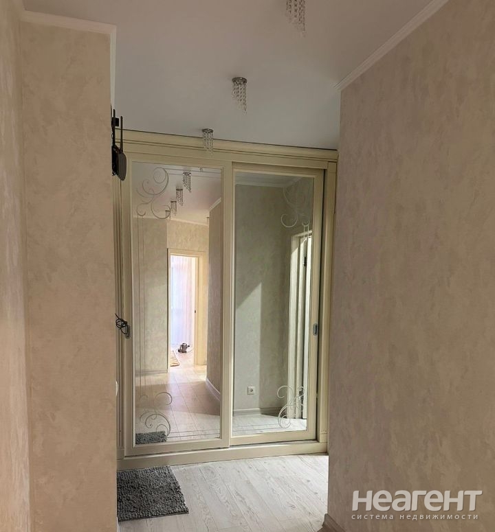 Продается 3-х комнатная квартира, 54 м²