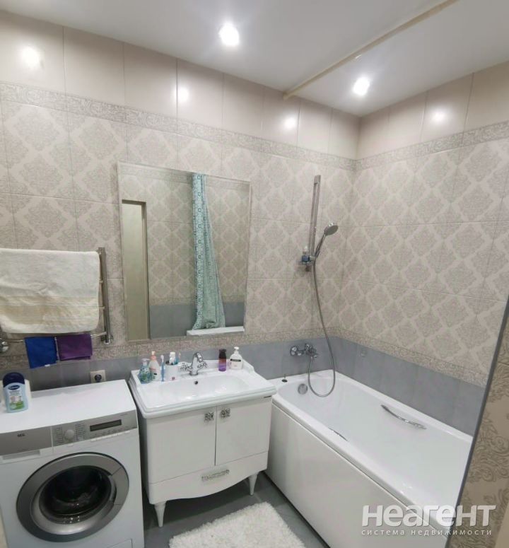 Продается 3-х комнатная квартира, 54 м²