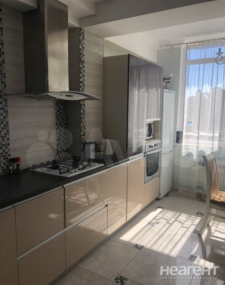 Продается 2-х комнатная квартира, 75 м²