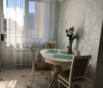 Продается 2-х комнатная квартира, 75 м²