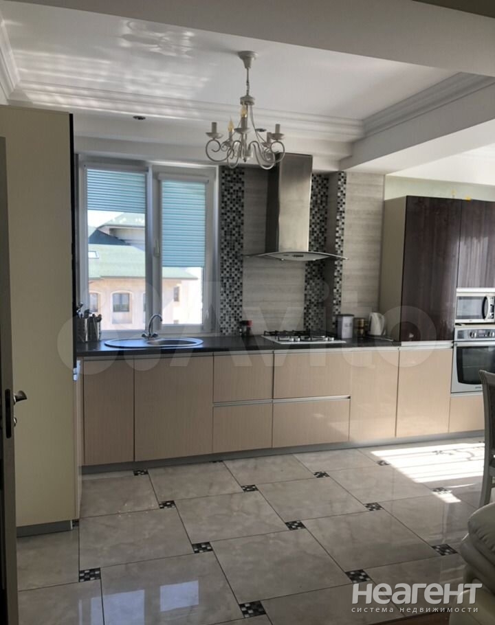 Продается 2-х комнатная квартира, 75 м²