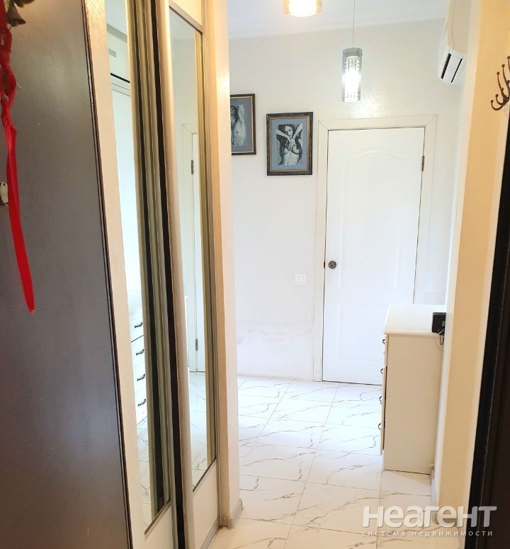 Продается 1-комнатная квартира, 30 м²