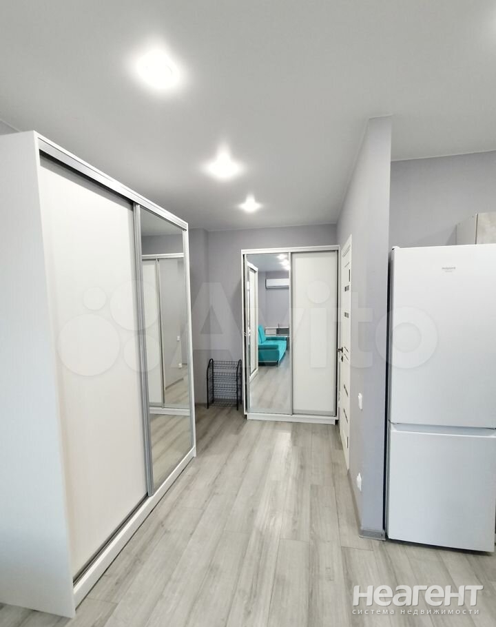 Продается 1-комнатная квартира, 32 м²