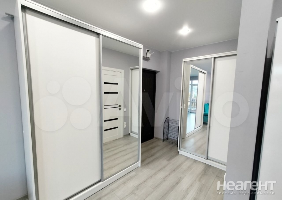 Продается 1-комнатная квартира, 32 м²