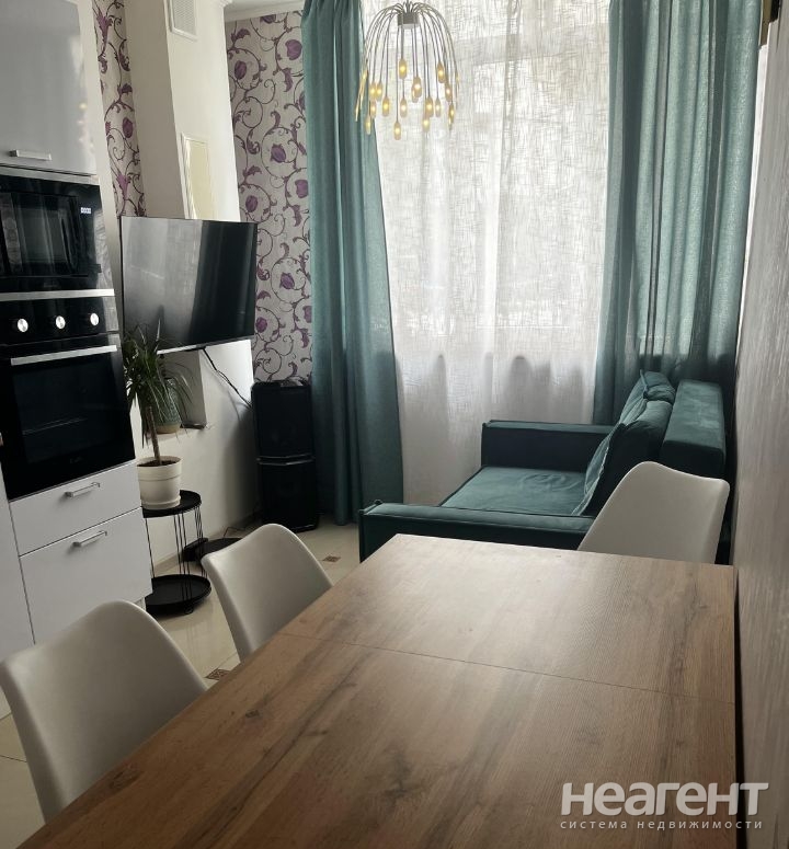 Продается 2-х комнатная квартира, 63 м²