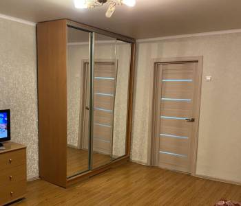 Продается 1-комнатная квартира, 34 м²