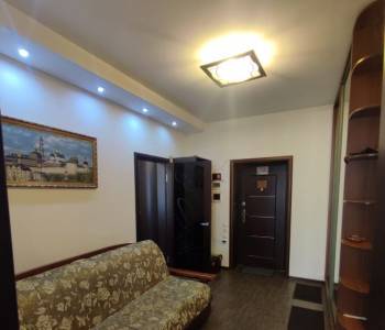 Продается 3-х комнатная квартира, 107 м²