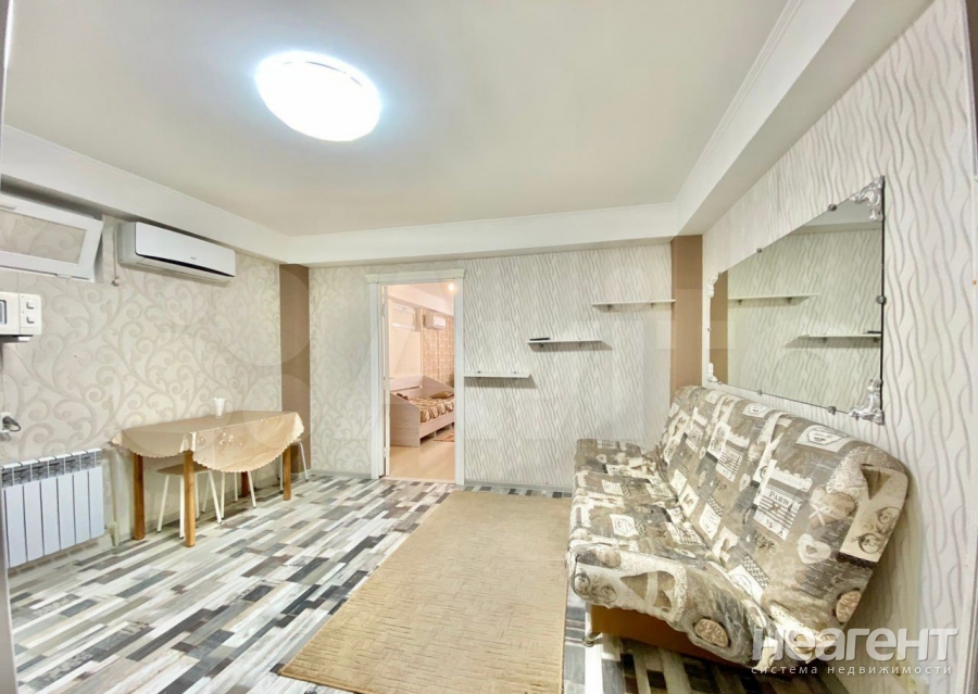 Продается 2-х комнатная квартира, 42 м²