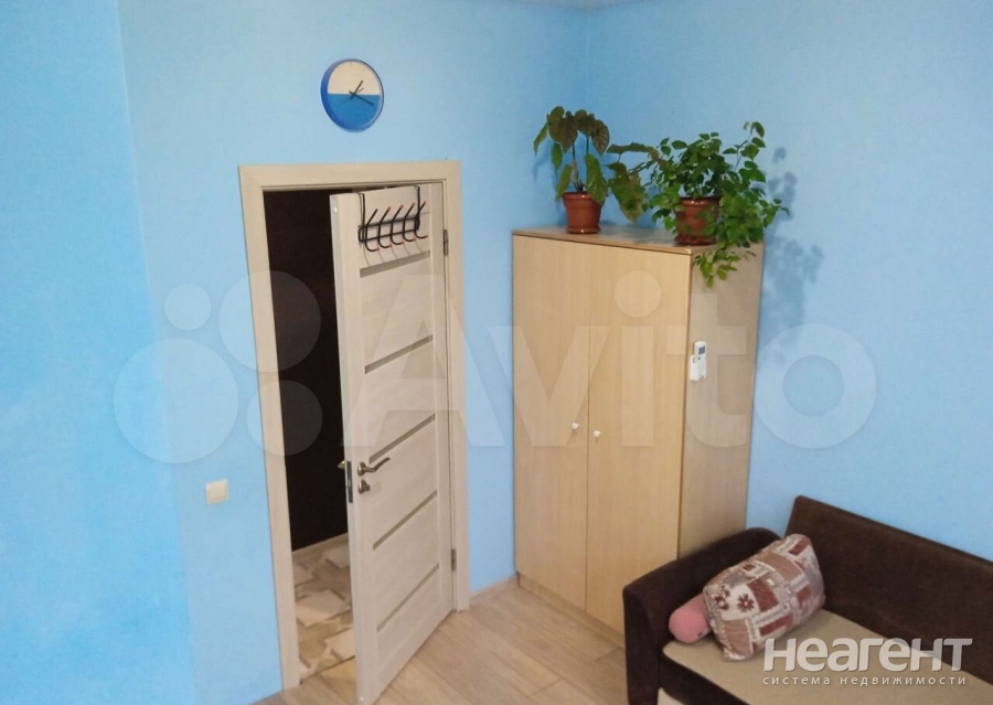 Продается 1-комнатная квартира, 32 м²