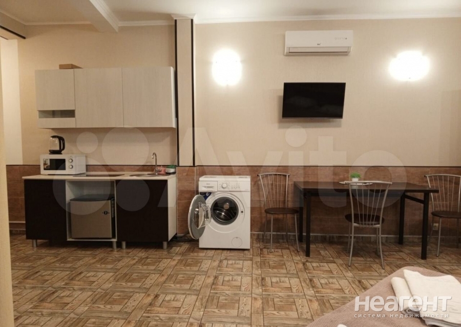 Продается 1-комнатная квартира, 37 м²