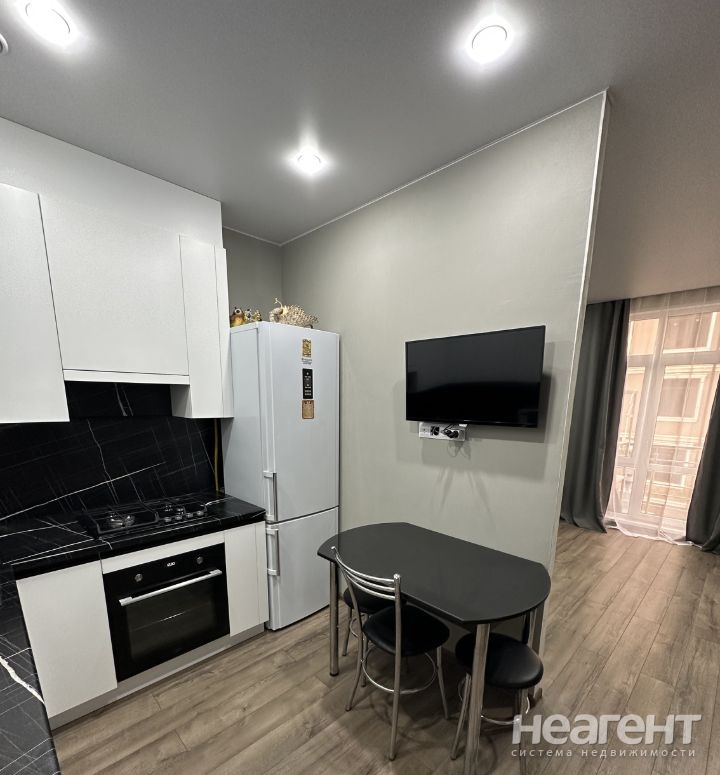 Продается 1-комнатная квартира, 27 м²