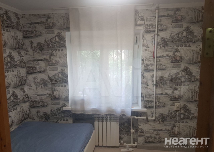 Продается 3-х комнатная квартира, 42,4 м²