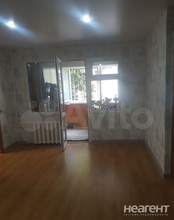 Продается 3-х комнатная квартира, 42,4 м²