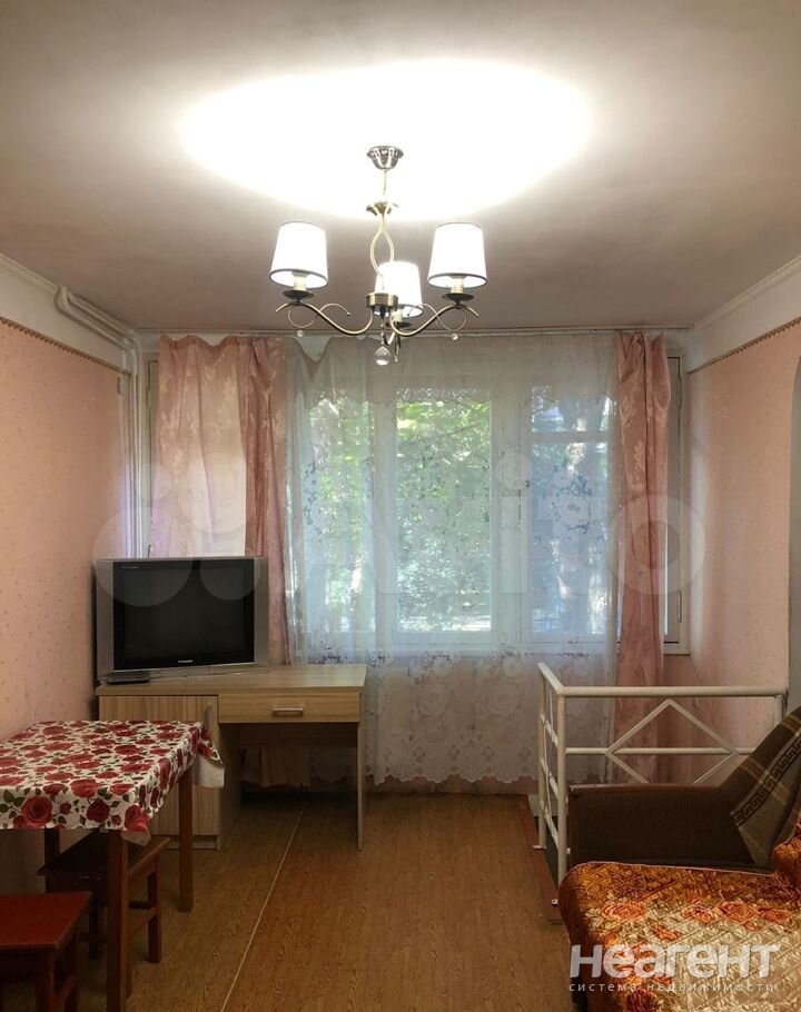 Сдается 1-комнатная квартира, 35 м²