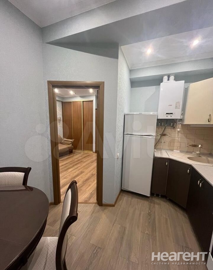 Продается 1-комнатная квартира, 32,6 м²