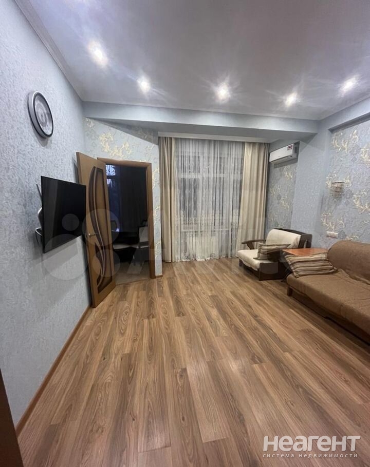 Продается 1-комнатная квартира, 32,6 м²