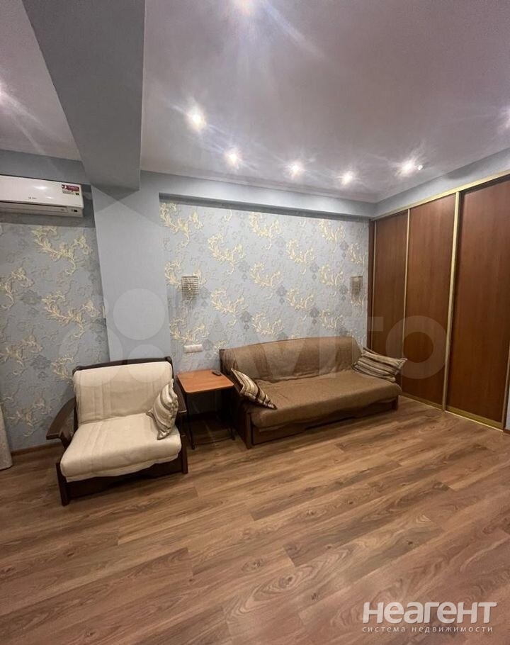 Продается 1-комнатная квартира, 32,6 м²