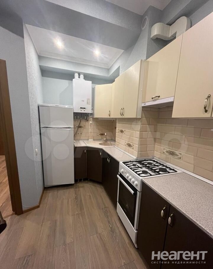 Продается 1-комнатная квартира, 32,6 м²