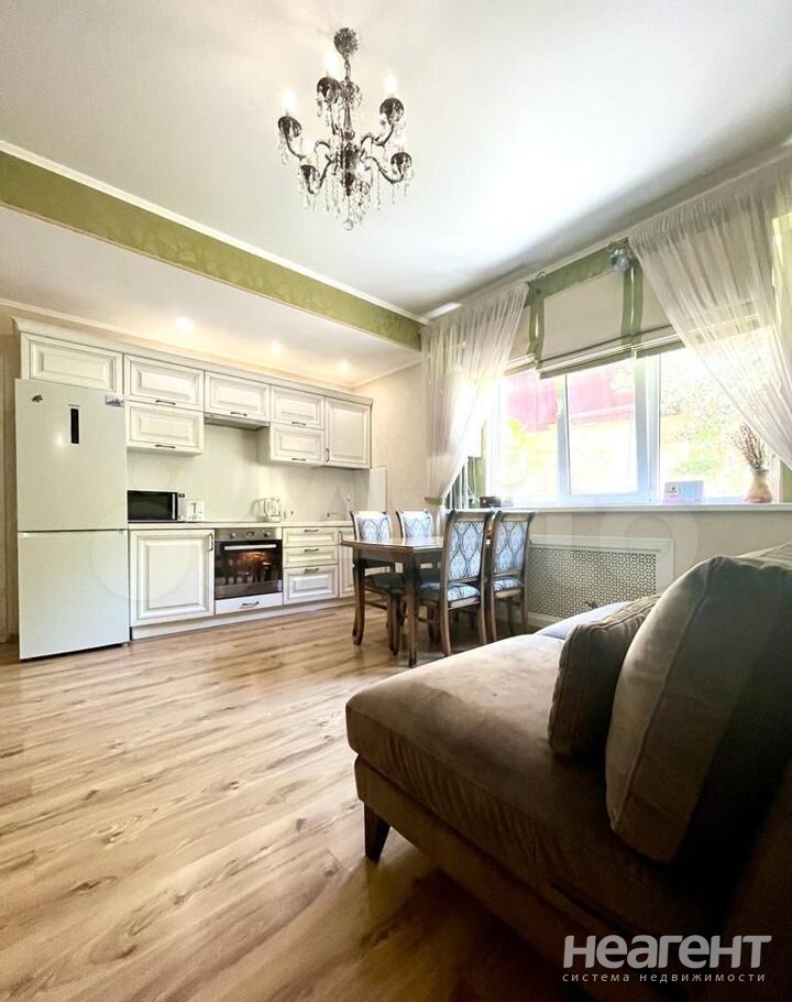 Продается 3-х комнатная квартира, 65 м²