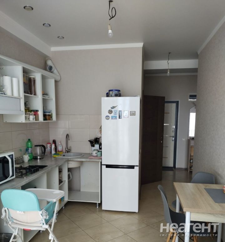 Продается 1-комнатная квартира, 41,7 м²