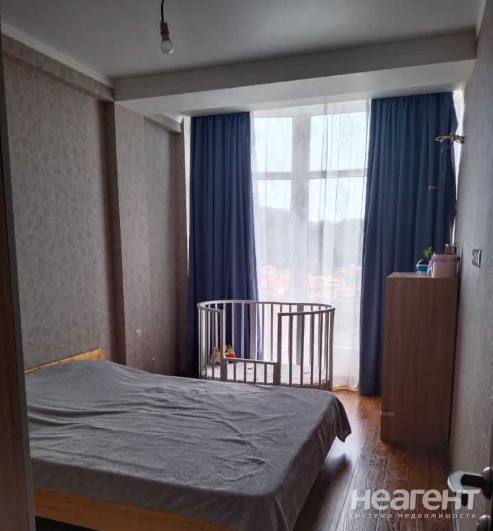 Продается 1-комнатная квартира, 41,7 м²