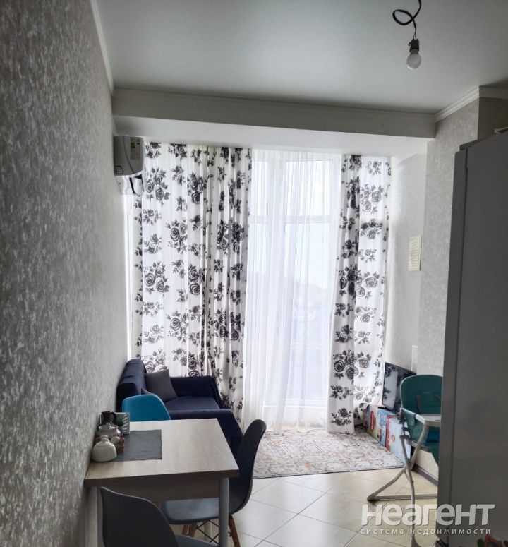 Продается 1-комнатная квартира, 41,7 м²