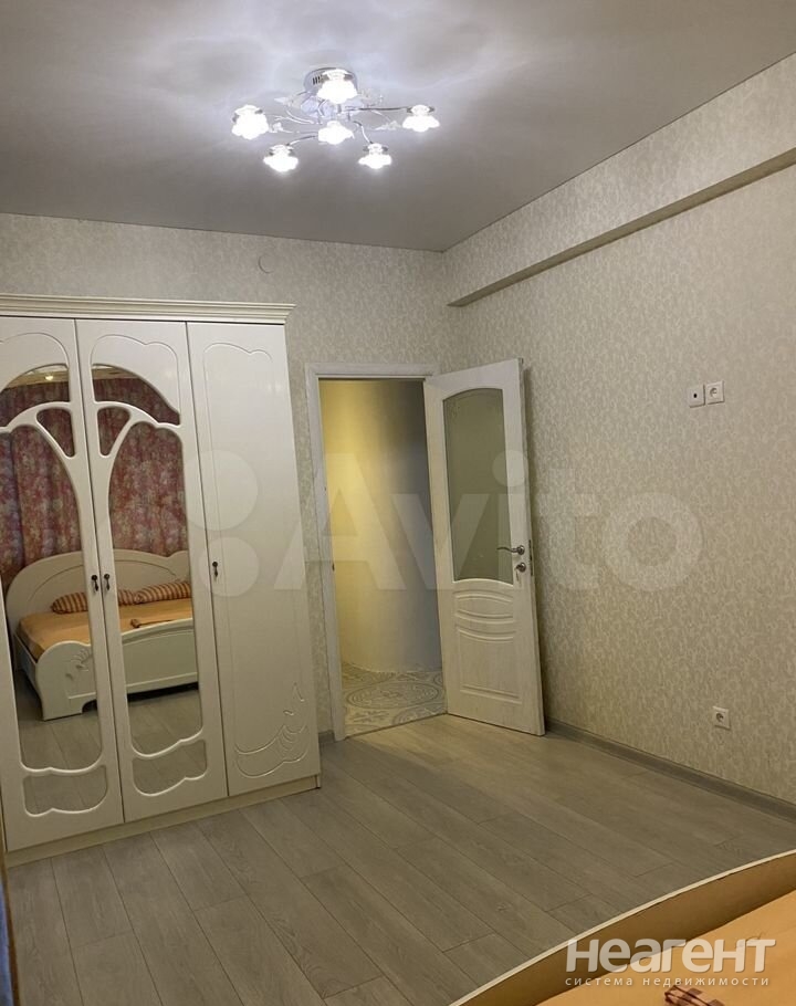 Продается Многокомнатная квартира, 86,3 м²