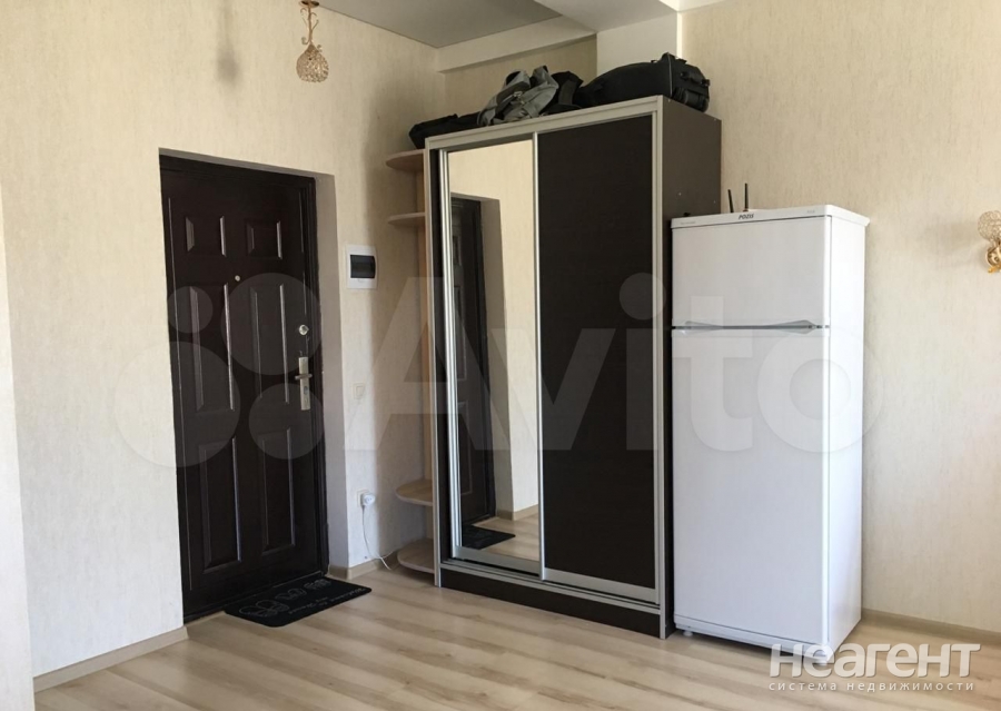 Продается 1-комнатная квартира, 32 м²