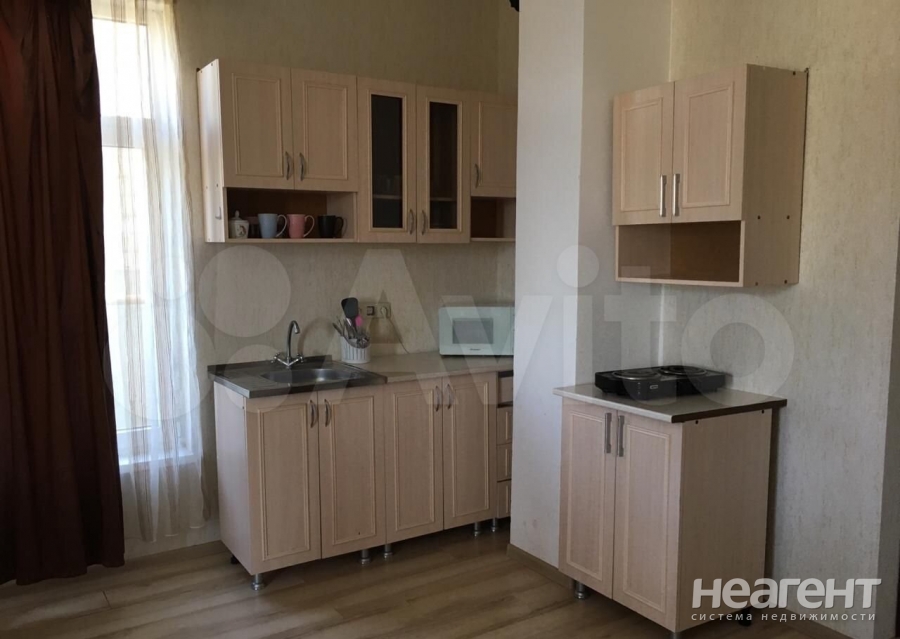 Продается 1-комнатная квартира, 32 м²