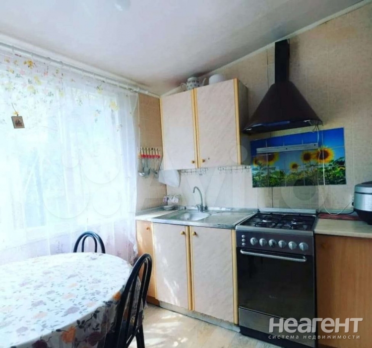 Продается Многокомнатная квартира, 62 м²