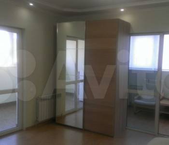 Продается 3-х комнатная квартира, 174 м²